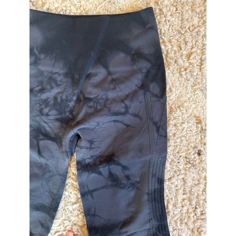 Lululemon Ebb to Street Tight Tie Dye Black Grey Seamless Yoga Leggings Crop - Picture 2 of 6